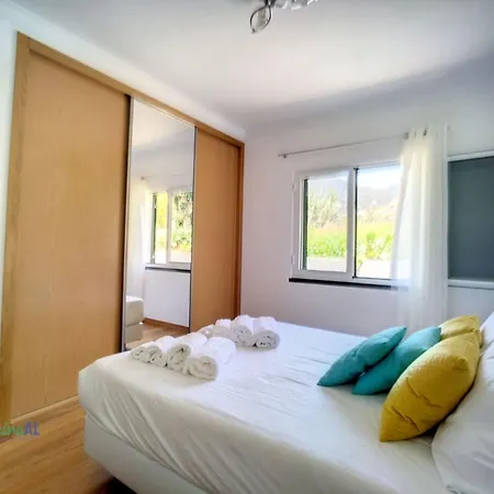 Yohannas By Interhome Campanário