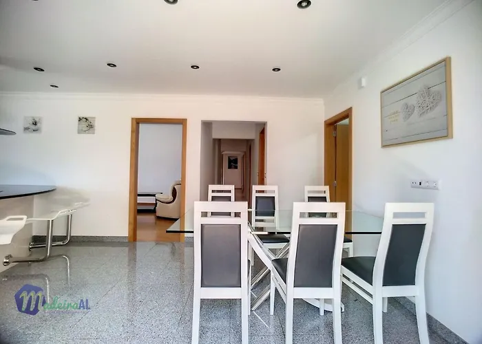 Yohannas By Interhome Campanário