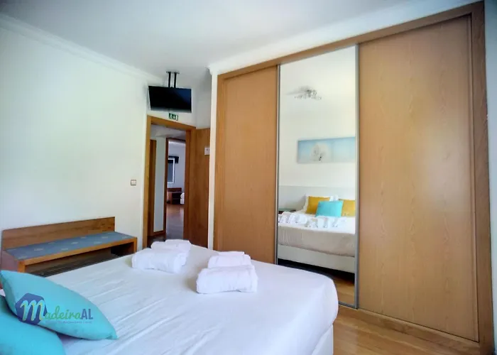 Yohannas By Interhome * Campanário