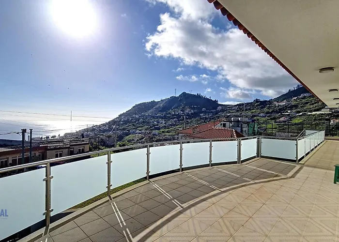 Yohannas By Interhome *